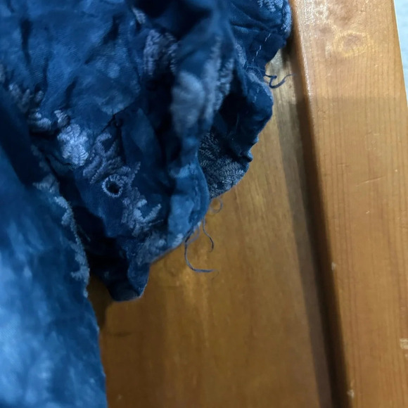 Knox rose crop navy off shoulder top XL pre loved - Picture 6 of 6